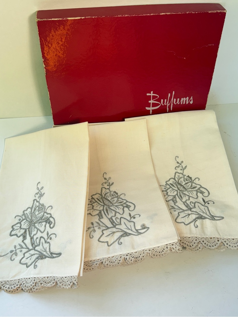 Vintage 1950's Buffums Linen Cocktail Napkins (3) NOS Embroidered / Original Box